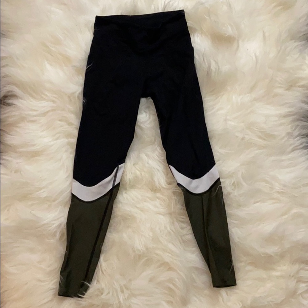 Body Language Leggings